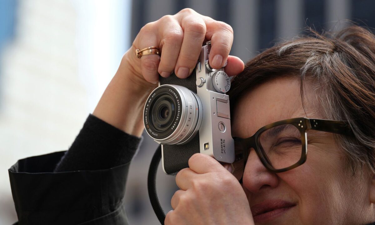 Fujifilm X-E5 compact mirrorless camera